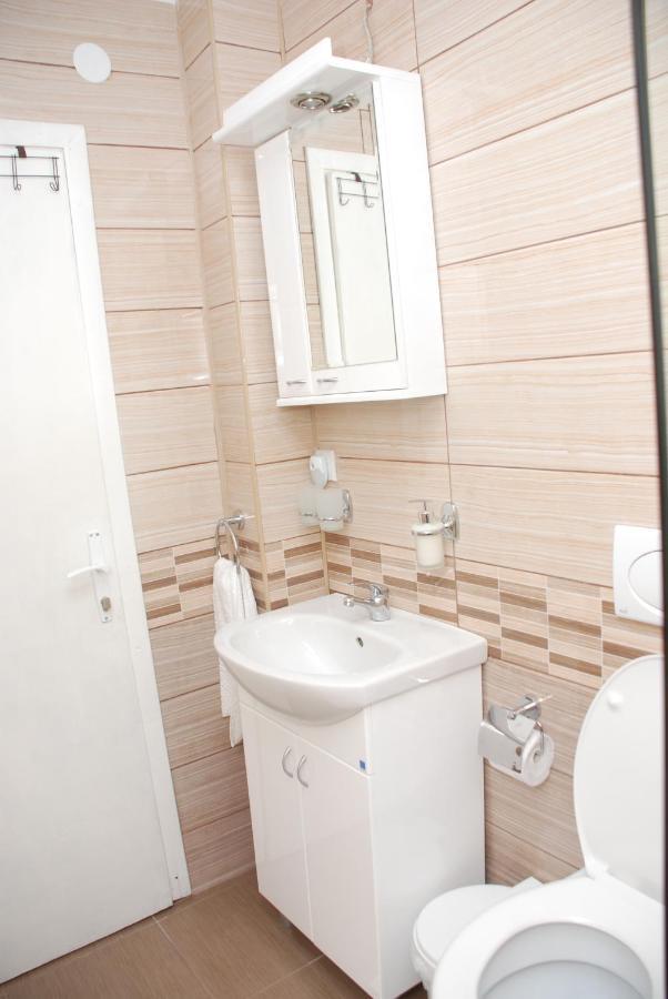 Apartment Danubius Donji Milanovac Exterior foto